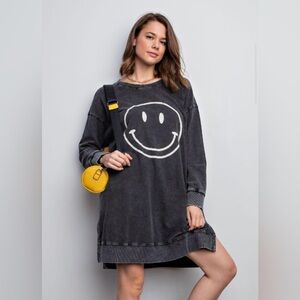 Brand  new! Easel Gray Smiley Face Dress
